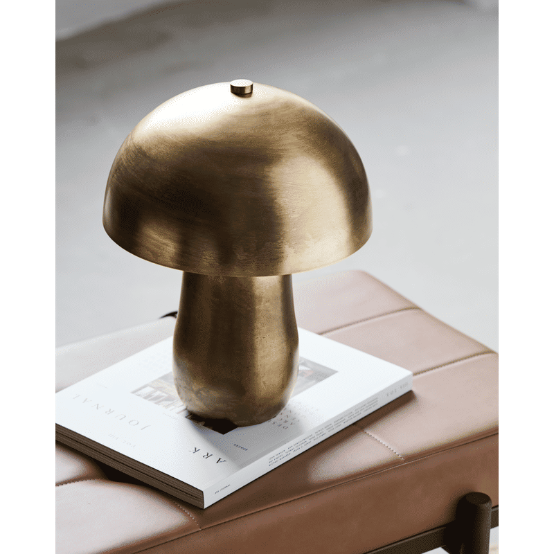 Lampe de table Roomie de House Doctor, finition en laiton
