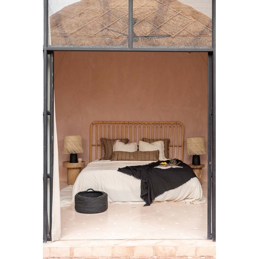 Housse de Coussin Le Oh My Gee de Bazar Bizarre-Black-35x100 Beige